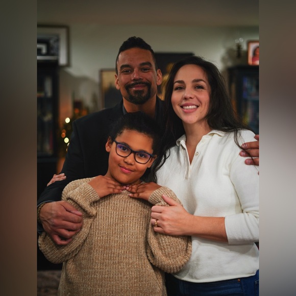 Aloha. Buenos Dias. Ciao. Konnichiwa. Salam. 👋🏽 - Picture 9 of 15